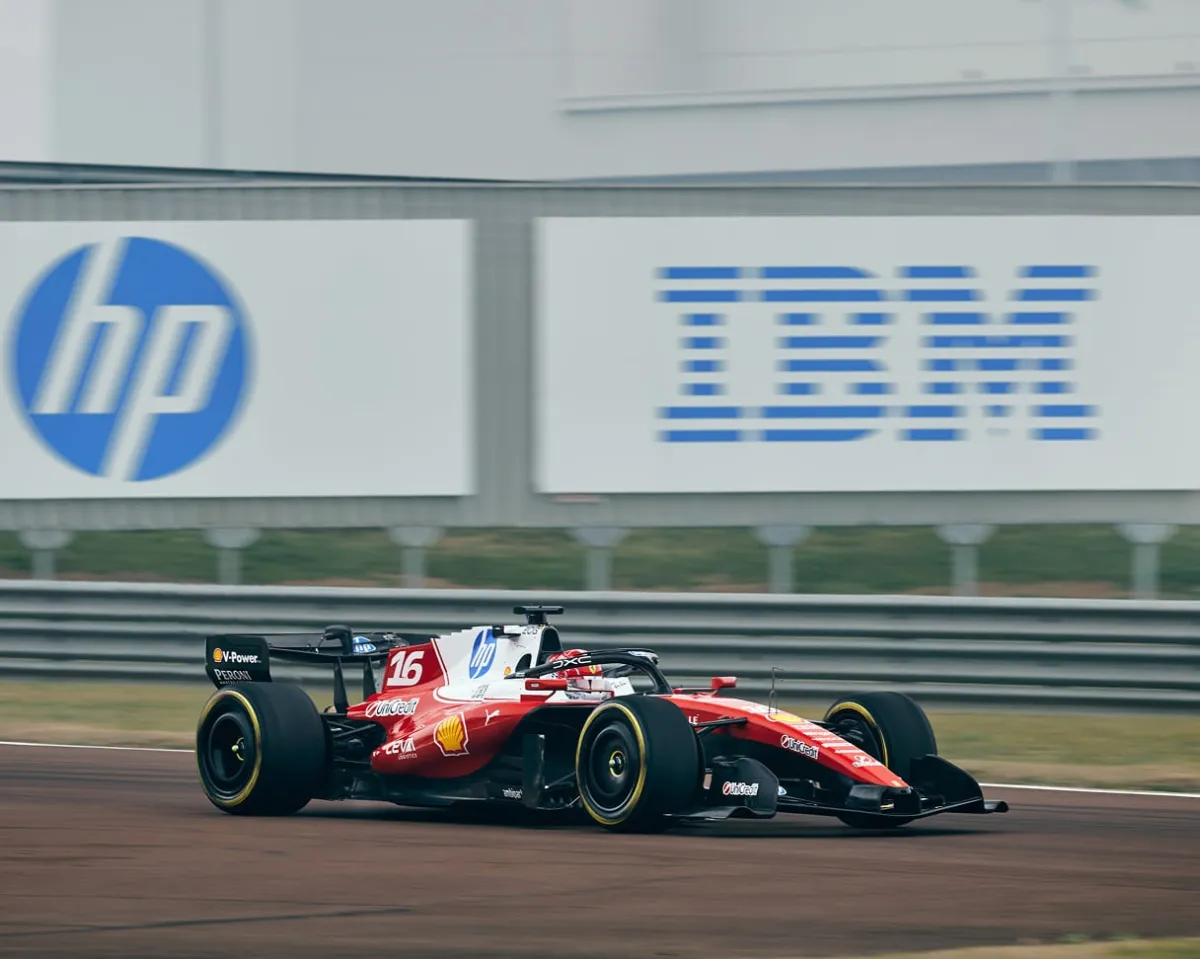Ferrari app má o 62% viac fanúšikov. Za tým stojí IBM a AI